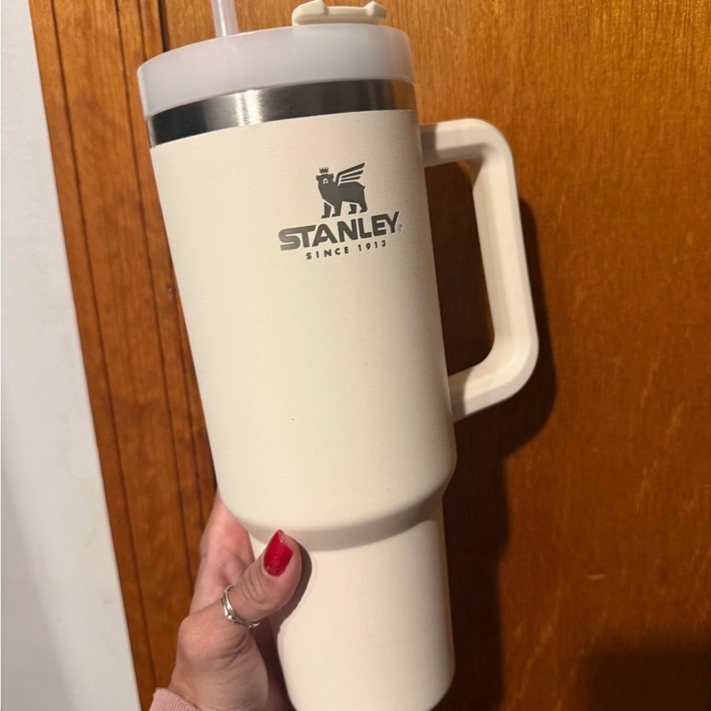 Stanley 40oz H2.0 FlowState Quencher Tumbler